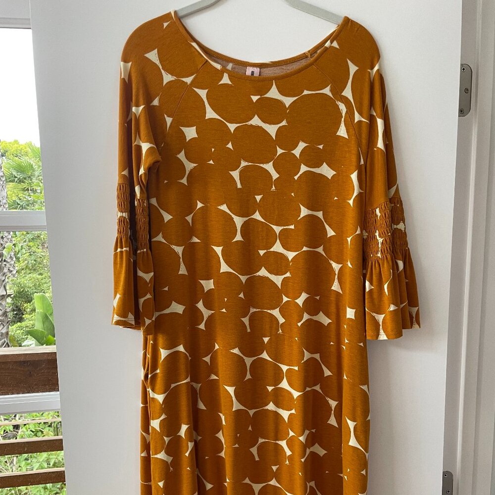 Agnes & Dora Walker Dress a-line with Pockets, Mustard Circle Pattern, Size S